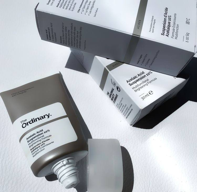 کرم ضد جوش آزلائیک اسید 10 درصد اوردینری اصل حجم 30 میل