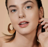 کرم پودر الف مدل Flawless satin رنگ PEARL و SAND حجم 20 میل