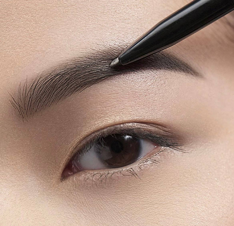 دیفاینر ابرو سرکج(هاشور ابرو)آناستازیا بورلی هیلز رنگ Medium Brown حجم0.1 گرم