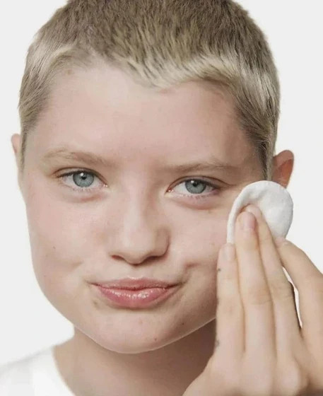 تونر لوسیون لایه بردار شماره 3 کلینیک پوست چرب و مختلط حجم 60میل