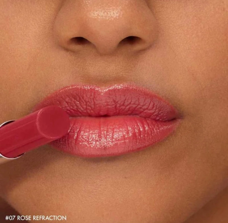 رژلب جامد شاینی سفورا رنگ 07 ROSE REFRACTION فول سایز