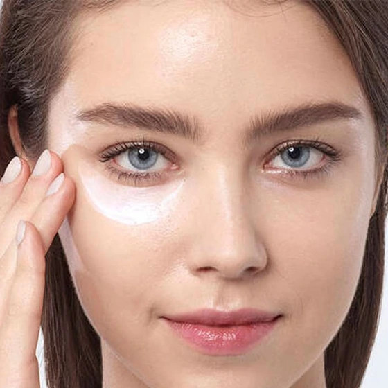 کرم دور چشم رینرژی لیفت لانکوم مولتی اکشنLancôme مینی سایز حجم 6 گرم(جداشدە از پک)